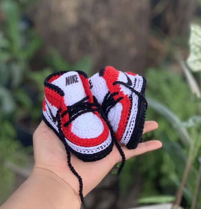 Sapatinho Baby Jordan Style em Crochê | Estilo Esportivo para os Primeiros Lookinhos